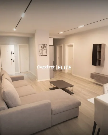 Tirane, jepet me qera apartament 2+1 Kati 5, 80 m² 850 € (Mondial)