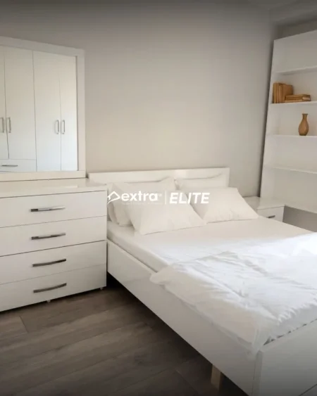 Tirane, jepet me qera apartament 2+1 Kati 5, 80 m² 850 € (Mondial)