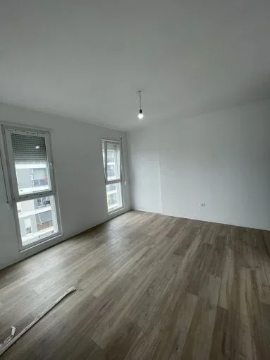Tirane, shitet apartament 2+1+Aneks+Ballkon Kati 7, 109 m² 134.000 € (qtu , kashar , univers city , casa italia)
