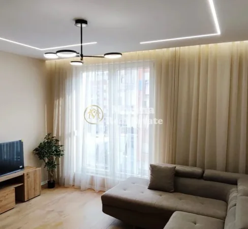 Tirane, jepet me qera apartament 1+1 Kati 4, 65 m² 600 € (Stacioni i Trenit)