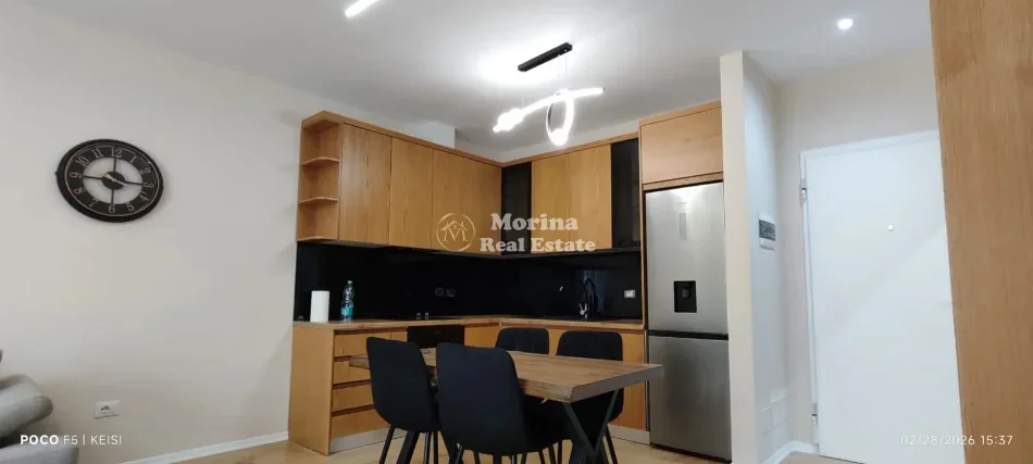 Tirane, jepet me qera apartament 1+1 Kati 4, 65 m² 600 € (Stacioni i Trenit)