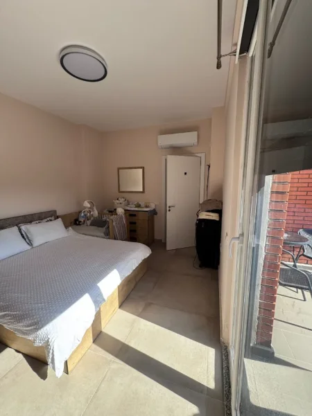 Tirane, jepet me qera apartament 1+1 Kati 3, 400 € 