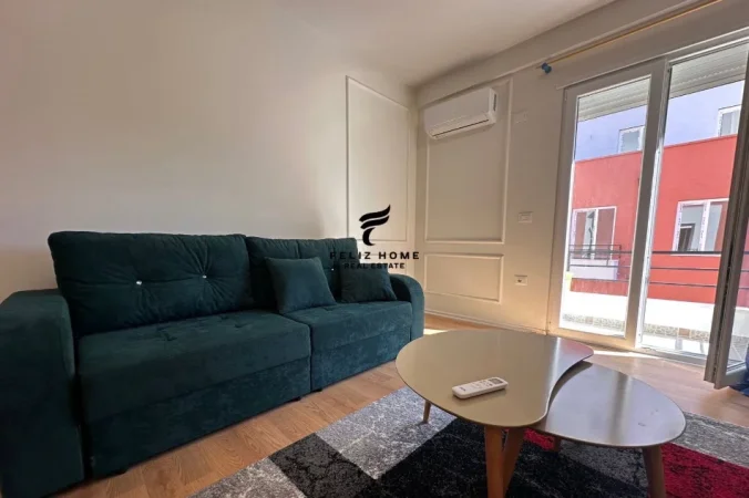 Tirane, jepet me qera apartament 1+1 Kati 3, 70 m² 550 € (SELITE)