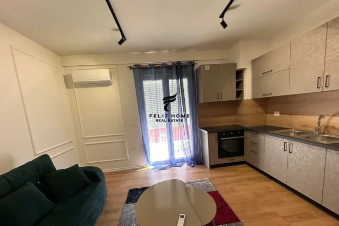 Tirane, jepet me qera apartament 1+1 Kati 3, 70 m² 550 € (SELITE)