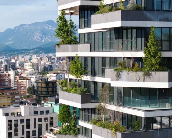 Tirane, jepet me qera zyre Kati 10, 100 m² 3.500 € (AIR ALBANIA)