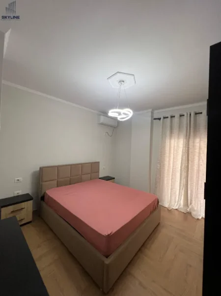 Tirane, jepet me qera apartament 2+1 Kati 4, 100 m² 550 € (Astir)