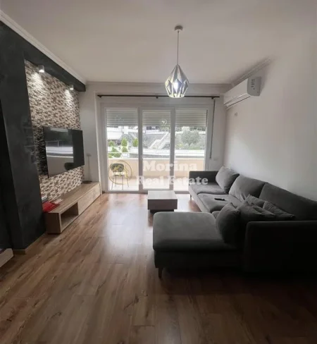 Tirane, jepet me qera apartament 2+1 Kati 3, 108 m² 850 € (Kopshti Botanik)