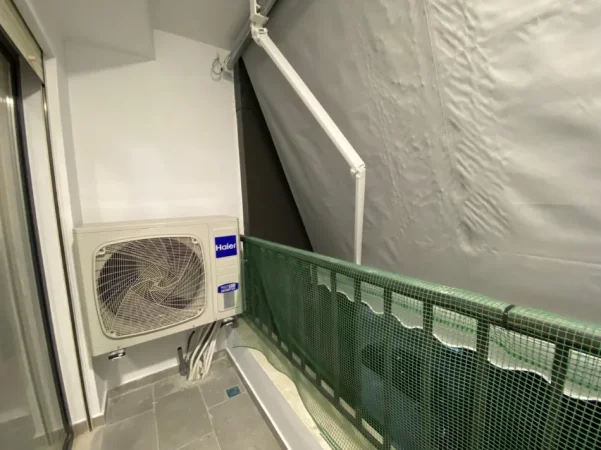 Tirane, jepet me qera apartament 2+1+Ballkon Kati 3, 720 € (Rruga e Durrësit)