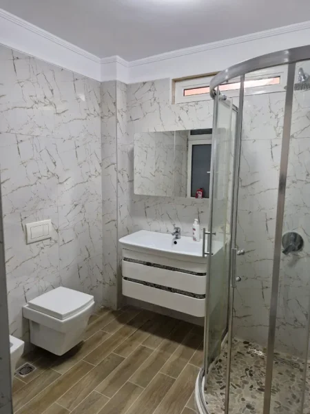 Shqiperi, shitet apartament 3+1+Ballkon , 1 m² 219.000 € (Xhanfize Keko)