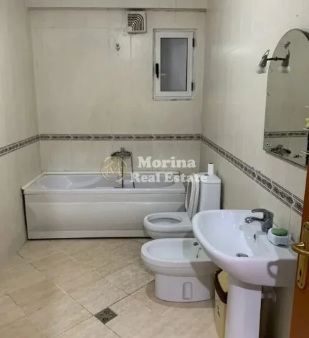 Tirane, jepet me qera apartament 2+1 Kati 3, 91 m² 700 € (Komuna e Parisit)