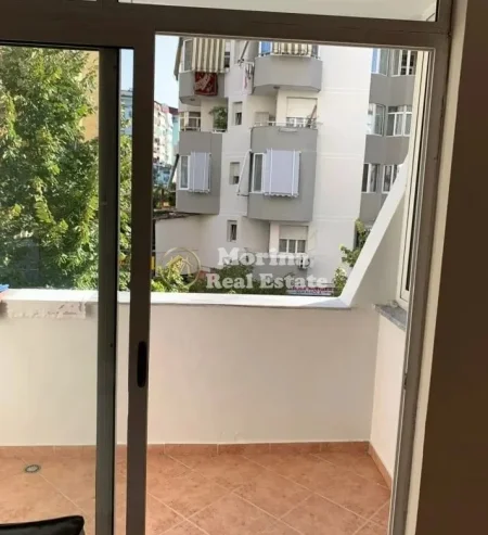 Tirane, jepet me qera apartament 2+1 Kati 3, 91 m² 700 € (Komuna e Parisit)