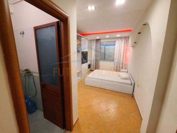 Tirane, jepet me qera apartament 2+1 Kati 4, 107 m² 450 Euro (OPP+33707)