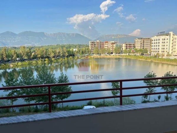 Tirane, jepet me qera ambjent biznesi Kati 2, 130 m² 550 Euro (Liqeni i Thate)