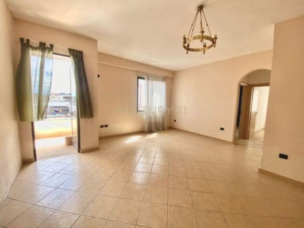 Tirane, shitet apartament 2+1+BLK Kati 8, 77 m² 85.000 Euro