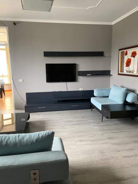 Tirane, jepet me qera apartament Kati 4, 103 m² 60.000 Leke (shkolla baletit)