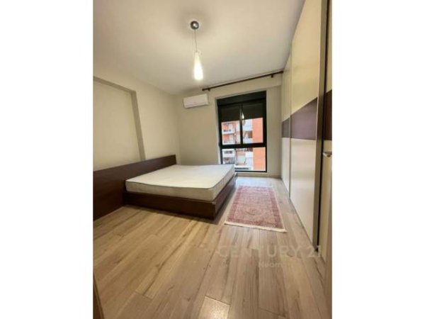 Tirane, jepet me qera apartament 1+1 Kati 5, 80 m² 550 Euro (Delijorgji)