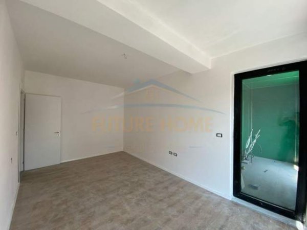 Tirane, shitet apartament Kati 5, 1.008 m² 136.080 Euro (Rruga Nexho Konomi)