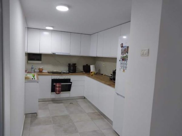 Tirane, shitet apartament duplex 3+1+A+BLK Kati 0, 140 m² 120.000 Euro (Thoma Koxhaj)