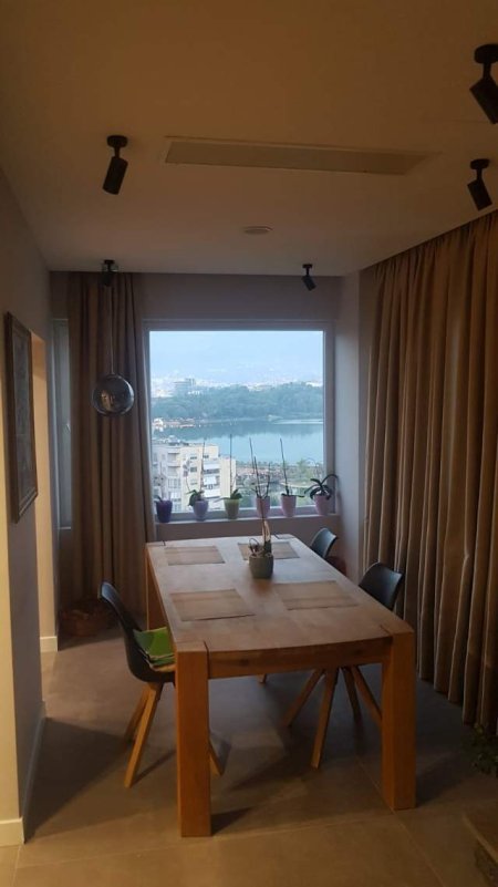 Tirane, jepet me qera apartament Kati 4, 160 m² 750 Euro (Kopshti Zoologjik)