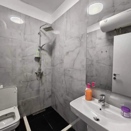 Tirane, shitet apartament 2+1+A+BLK Kati 8,  (21 Dhjetori)