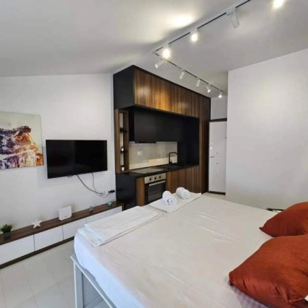 Tirane, shitet apartament 2+1+A+BLK Kati 8,  (21 Dhjetori)