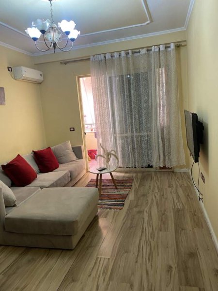 Shqiperi, jepet me qera 1+1 Kati 2, 63 m² 400 Euro