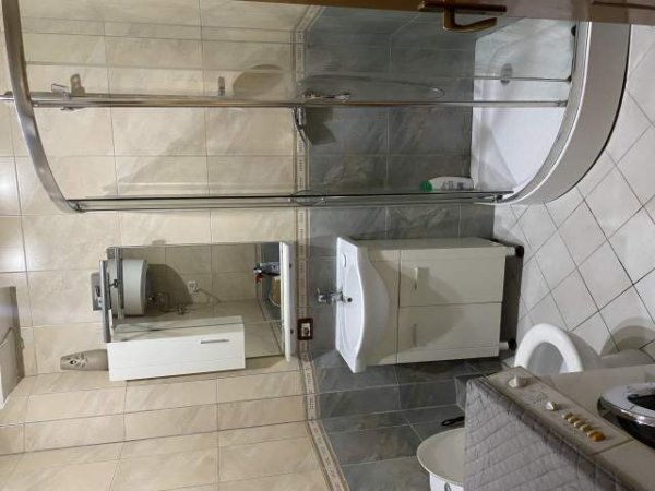 Shqiperi, jepet me qera 1+1 Kati 2, 63 m² 400 Euro