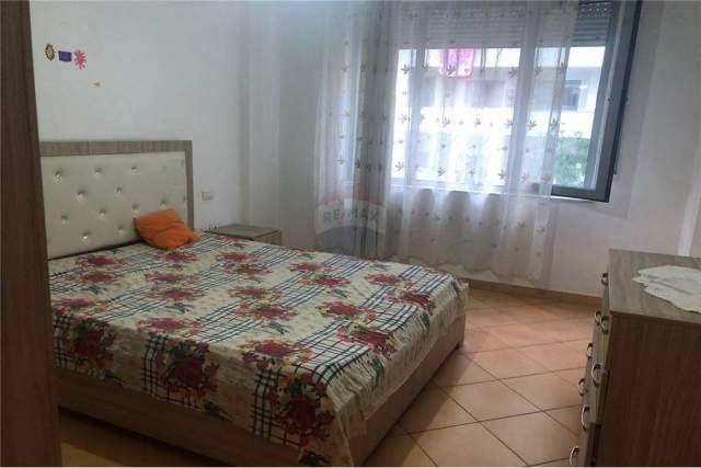 Tirane, jepet me qera 2+1 45.000 Leke