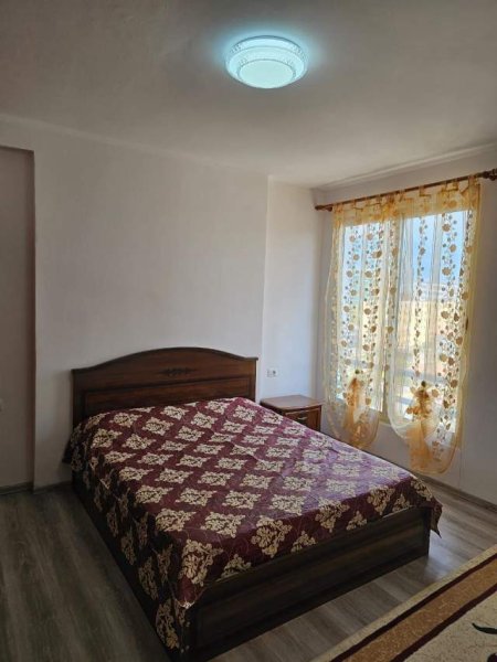 Tirane, jepet me qera apartament Kati 7, 95 m² 500 Euro (Ish fusha aviacionit)