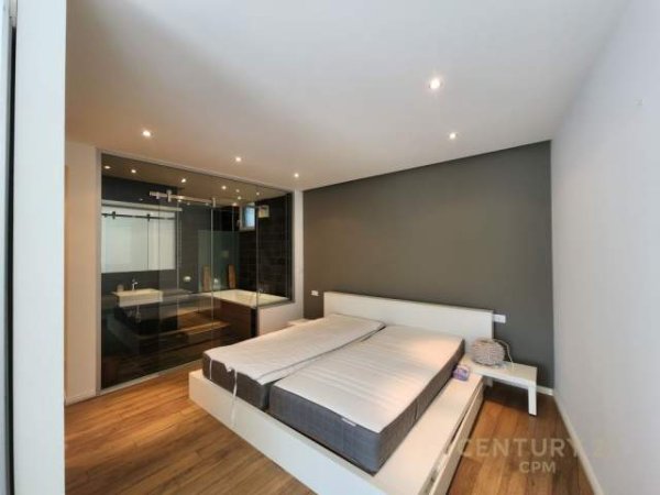 Tirane, jepet me qera Vile 2 Katshe Kati 2, 433 m² 2.800 Euro (Teg)