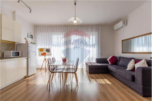 Tirane, shitet apartament 1+1+BLK Kati 4, 186.000 Euro (Pjeter Budi)