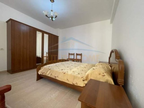 Tirane, jepet me qera 2+1+BLK Kati 1, 90 m² 400 Euro (Rruga e Dibres)