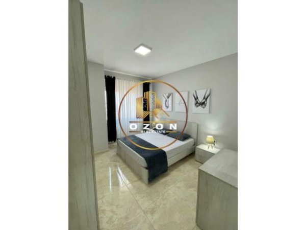 Tirane, jepet me qera apartament 1+1+A+BLK Kati 7, 70 m² 600 Euro (KOMUNA E PARISIT)