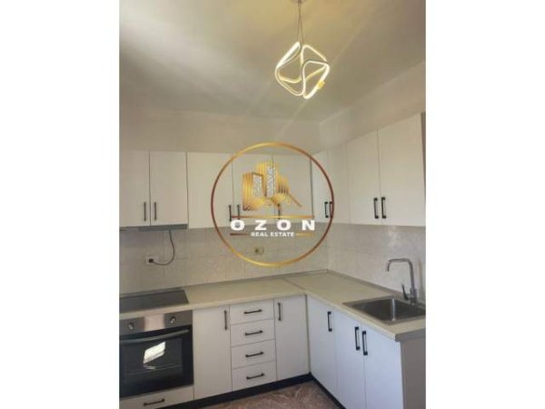 Tirane, jepet me qera apartament 1+1+A+BLK Kati 7, 60 m² 350 Euro (PALLATI ME SHIGJETA)