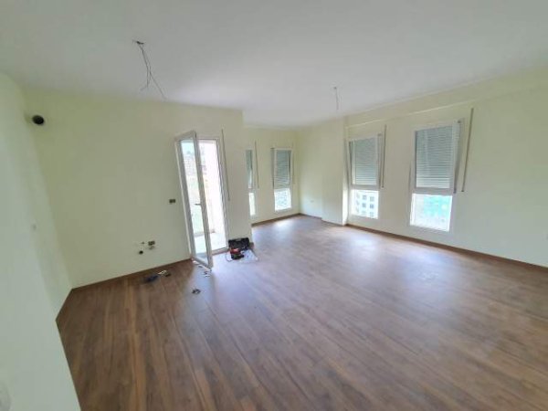Tirane, shitet apartament 1+1+BLK Kati 7, 80 m² 92.000 Euro (Rr.Pasho Hysa ne Ali Dem)