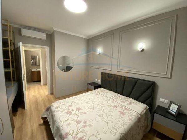 Tirane, jepet me qera apartament 1+1+BLK Kati 2, 70 m² 800 Euro (zogu i zi)