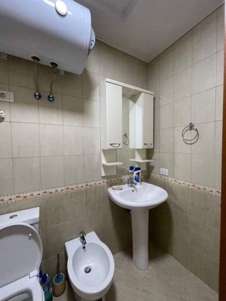 Tirane, jepet me qera apartament 2+1+BLK Kati 7, 81 m² 450 Euro (kOMPLEKSI VIZION PLUS)