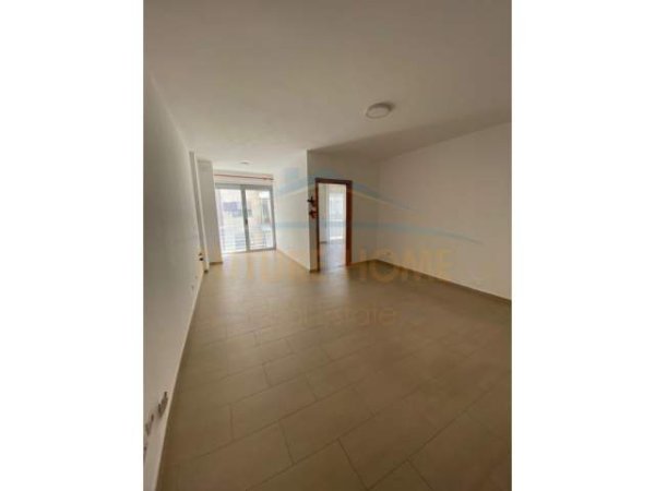 Tirane, jepet me qera apartament 1+1+BLK Kati 2, 73 m² 450 Euro (don bosko)