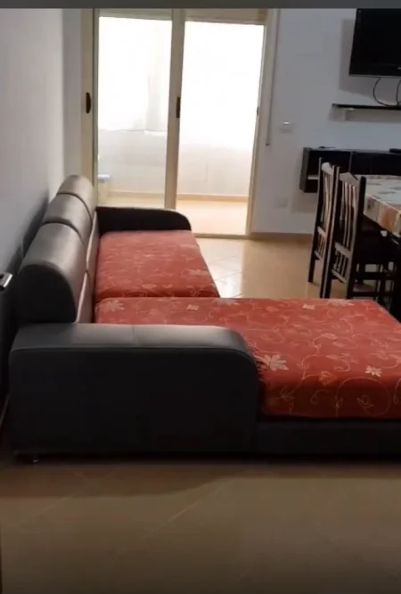 Durres, jepet me qera apartament 1+1+Ballkon Kati 2, 50 m² 300 €