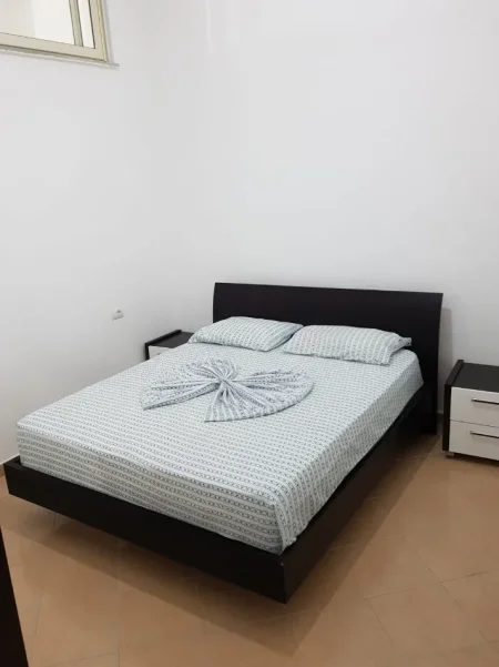 Durres, jepet me qera apartament 1+1+Ballkon Kati 2, 50 m² 300 €