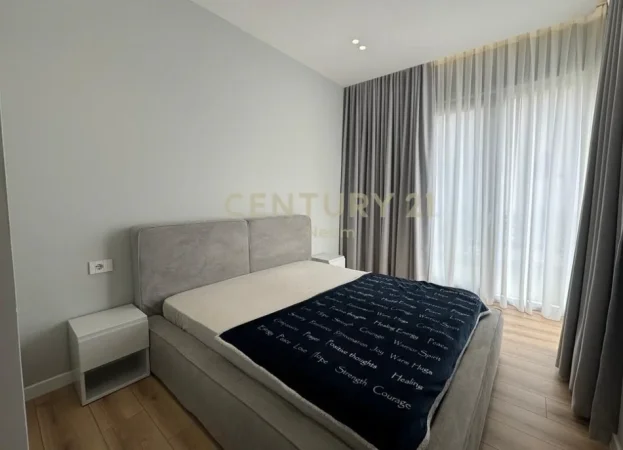 Tirane, jepet me qera apartament 2+1 Kati 0, 130 m² 1.800 € (Liqeni i Thate)