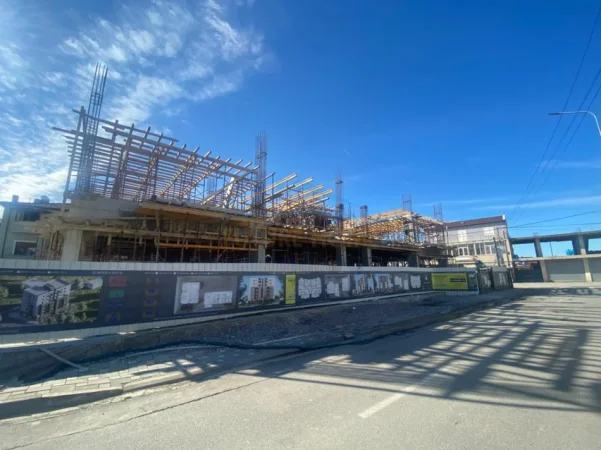 Tirane, shitet apartament 2+1 Kati 6, 95 m² 83.000 € (Kamez)