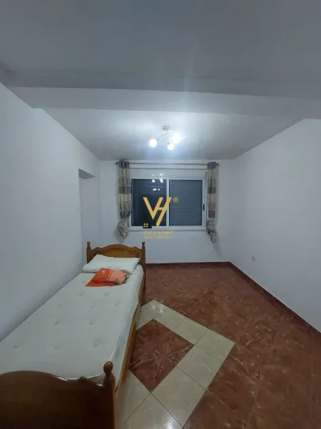 Tirane, jepet me qera apartament 3+1+Ballkon Kati 0, 100 m² 570 € (SHESHI WILLSON)