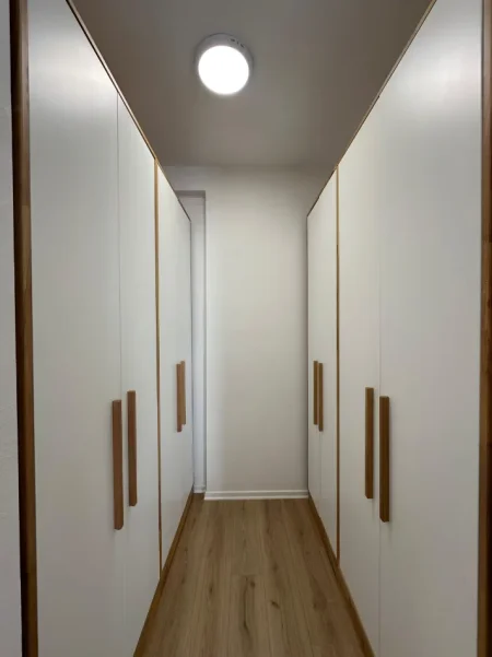 Tirane, shitet apartament 3+1 Kati 7, 186 m² 337.900 € (Porcelan)