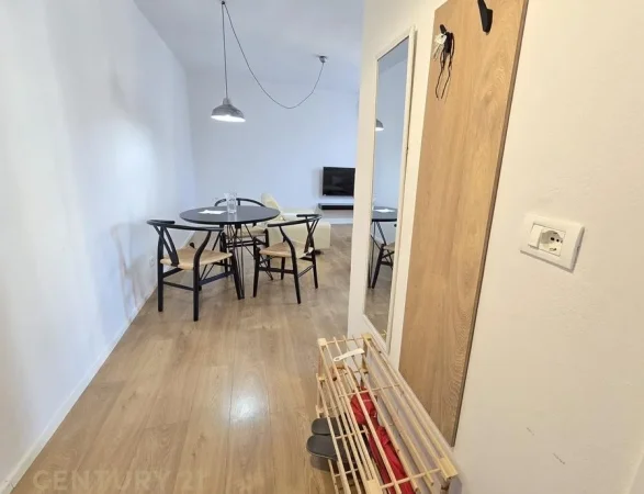 Tirane, jepet me qera apartament 1+1 Kati 4, 65 m² 600 € (Shkolla e Baletit)