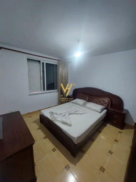 Tirane, jepet me qera apartament 1+1+Ballkon Kati 4, 70 m² 550 € (SHESHI WILLSON)