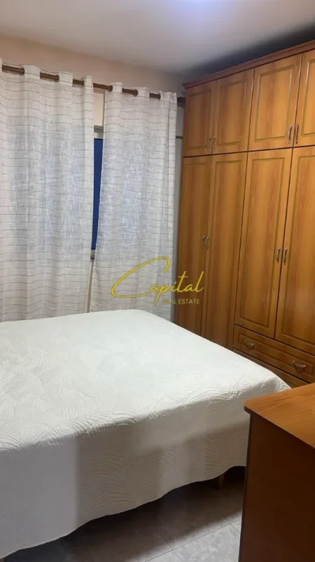 Tirane, jepet me qera apartament 2+1 Kati 5, 80 m² 550 € (LAPRAKE)