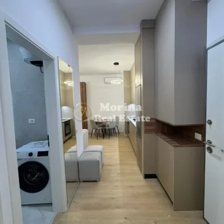 Tirane, jepet me qera apartament 1+1 Kati 6, 60 m² 500 € (Ali Demi)