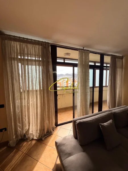 Tirane, jepet me qera apartament 2+1 Kati 10, 120 m² 700 € (RRUGA E KAVAJES)