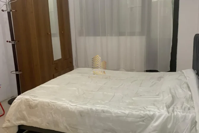 Tirane, jepet me qera apartament 1+1 Kati 1, 65 m² 350 € (Afer rrethrrotullimit te Ali Demit)